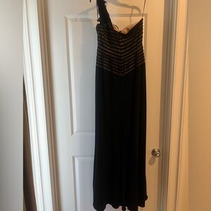 Elegant Black Evening Gown